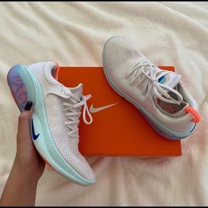 nike joyride flyknit